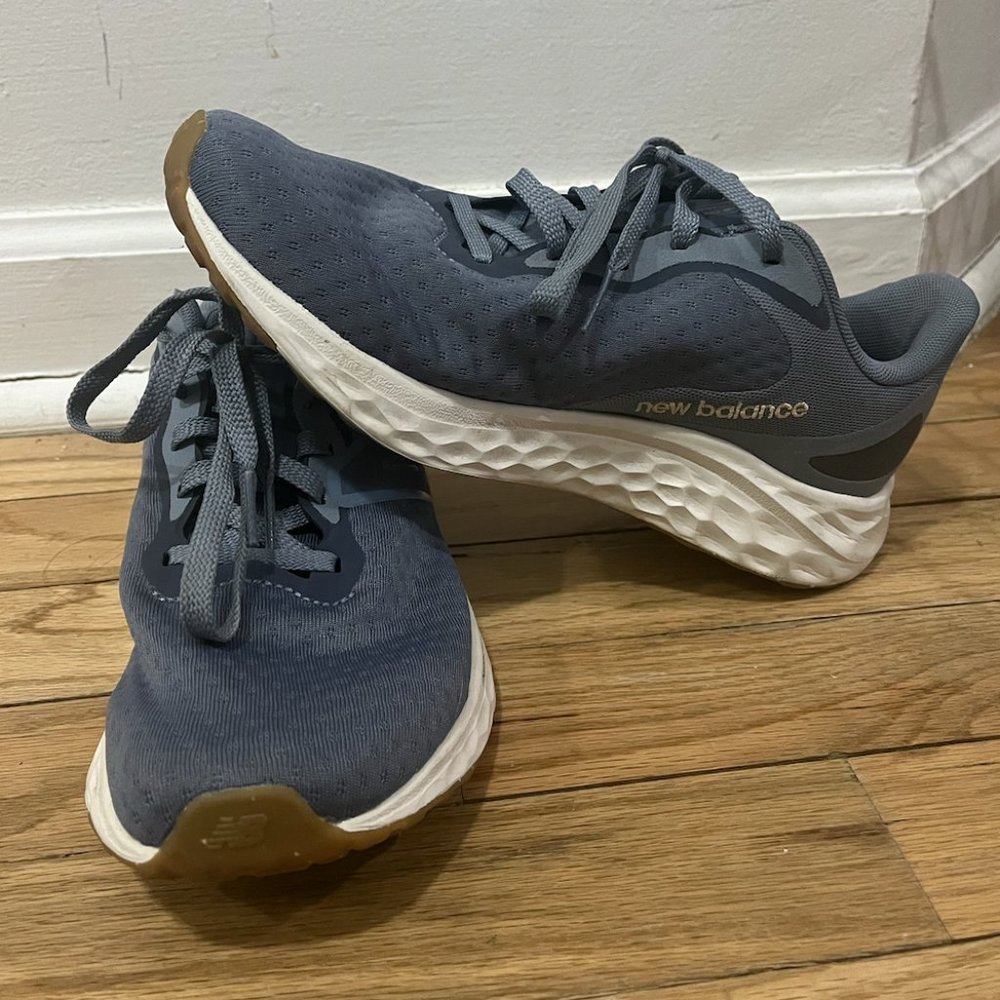 New Balance Sneakers W8.5